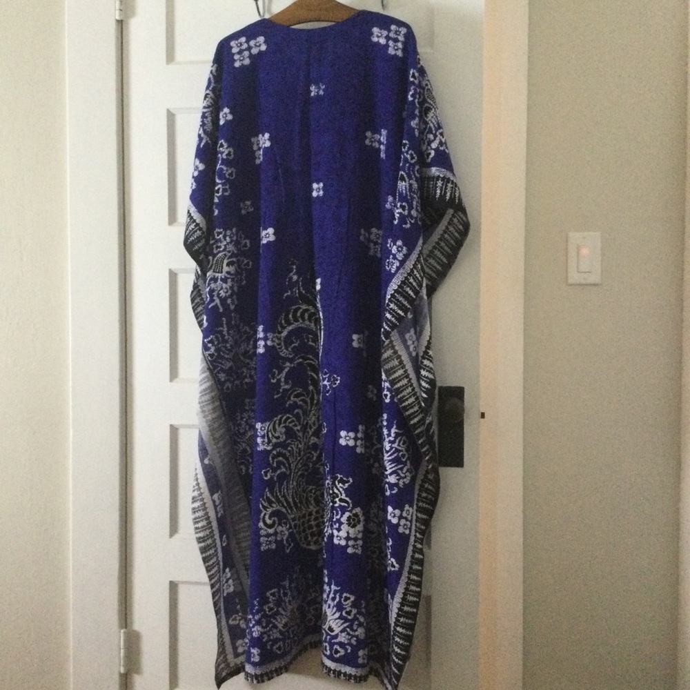 Beautiful Blue Printed Caftan Hawaii Dress - Picture 2 of 5